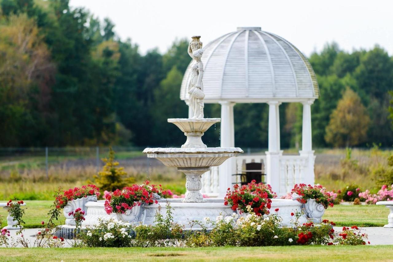 Parisel Palace Centrum Konferencyjno-Wypoczynkowe Klimki Pod Lukowem Buitenkant foto